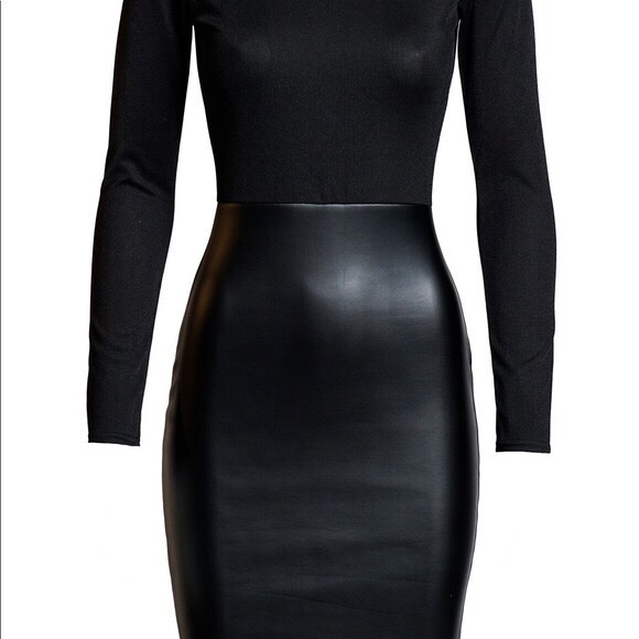 RESTOCKED ‼️ MEGHAN MARKLE LEATHERETTE MIDI DRESS - Picture 2 of 5